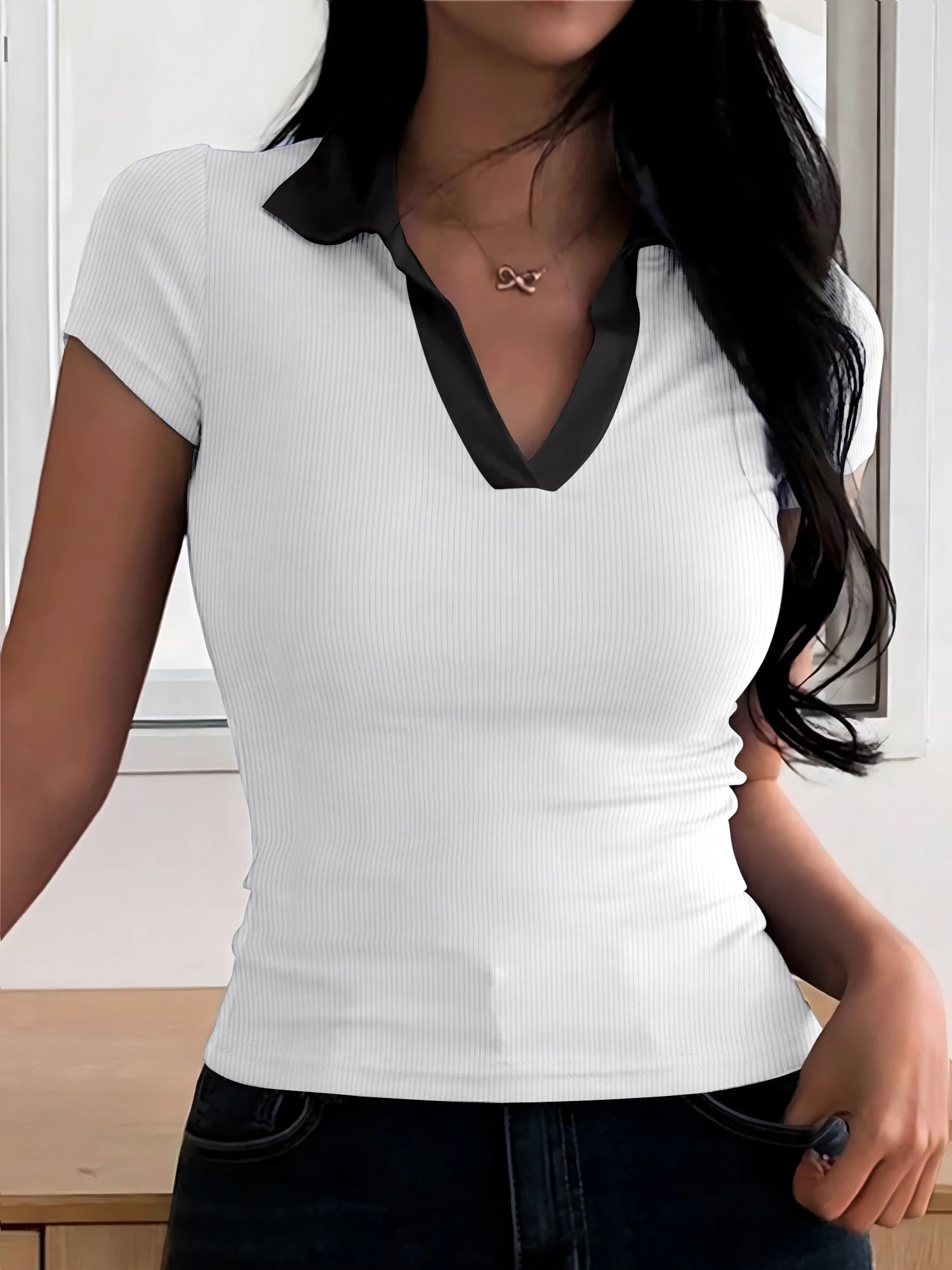 Dam T-shirt | Slim Fit, V-ringad 100% Bomull, Färgglad Design 8